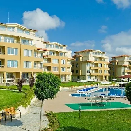 комплекс Pines Appartement